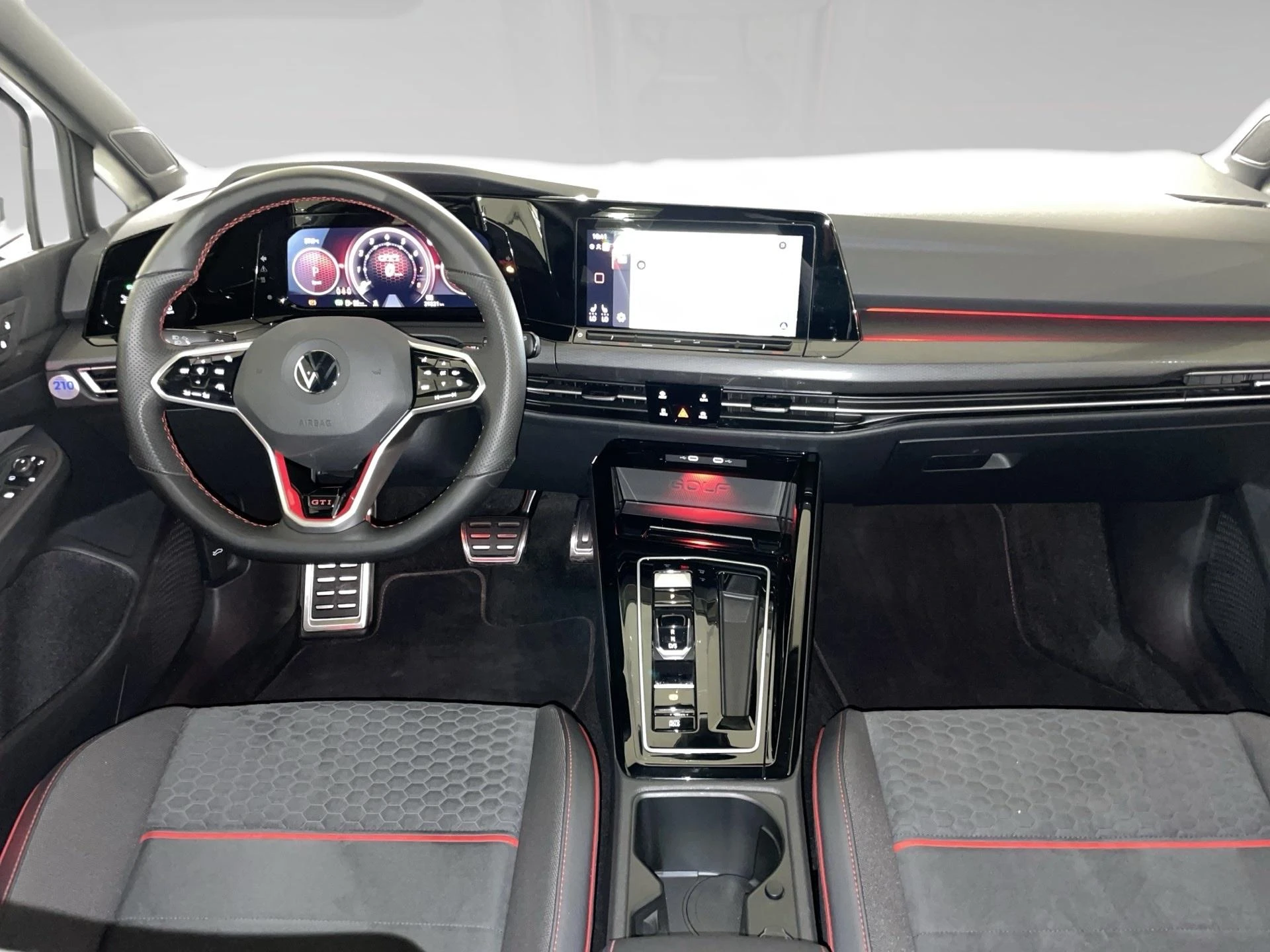 Volkswagen-Golf-image-4