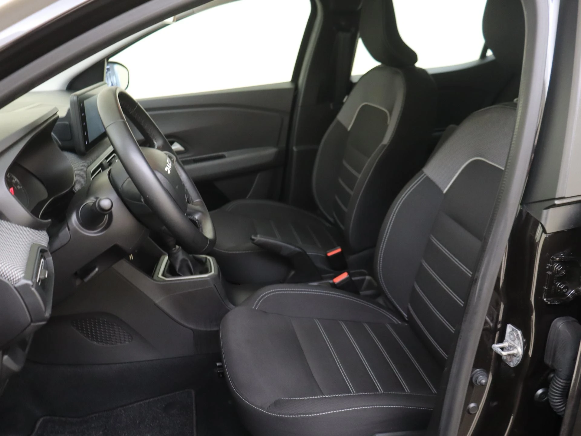 Dacia-Sandero-image-10