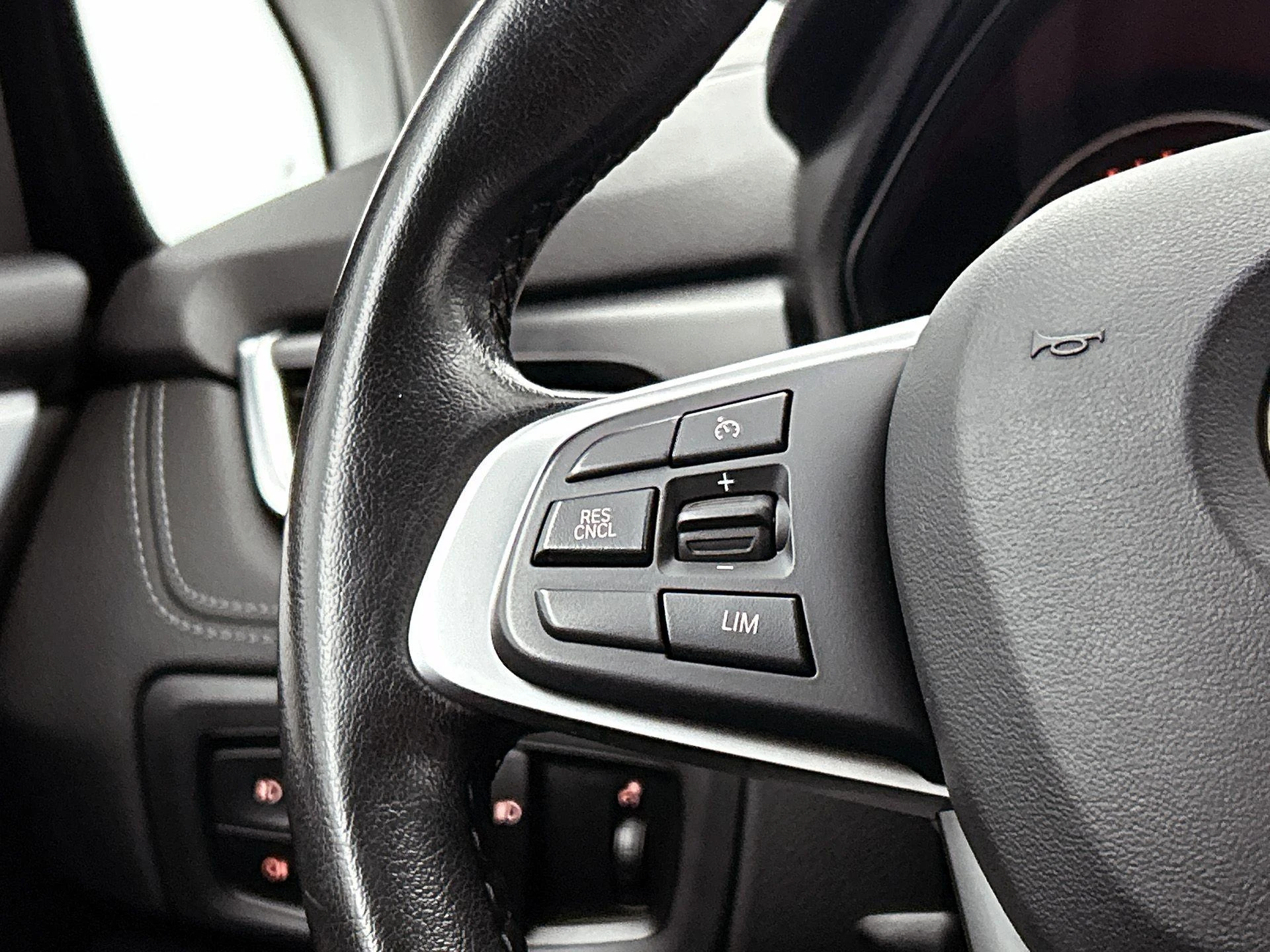 BMW-2 Serie-image-5