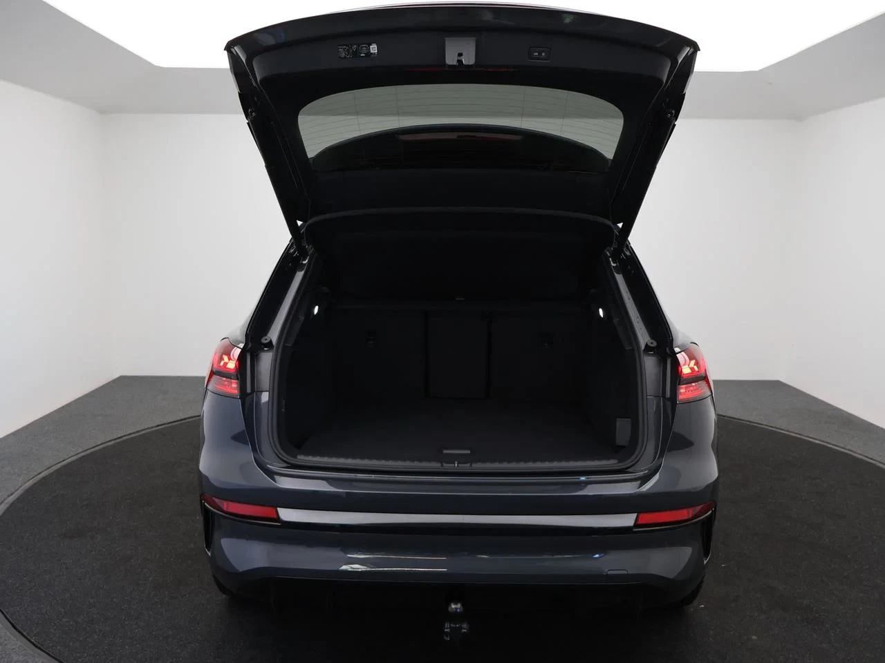 Audi-Q4 e-tron-image-15