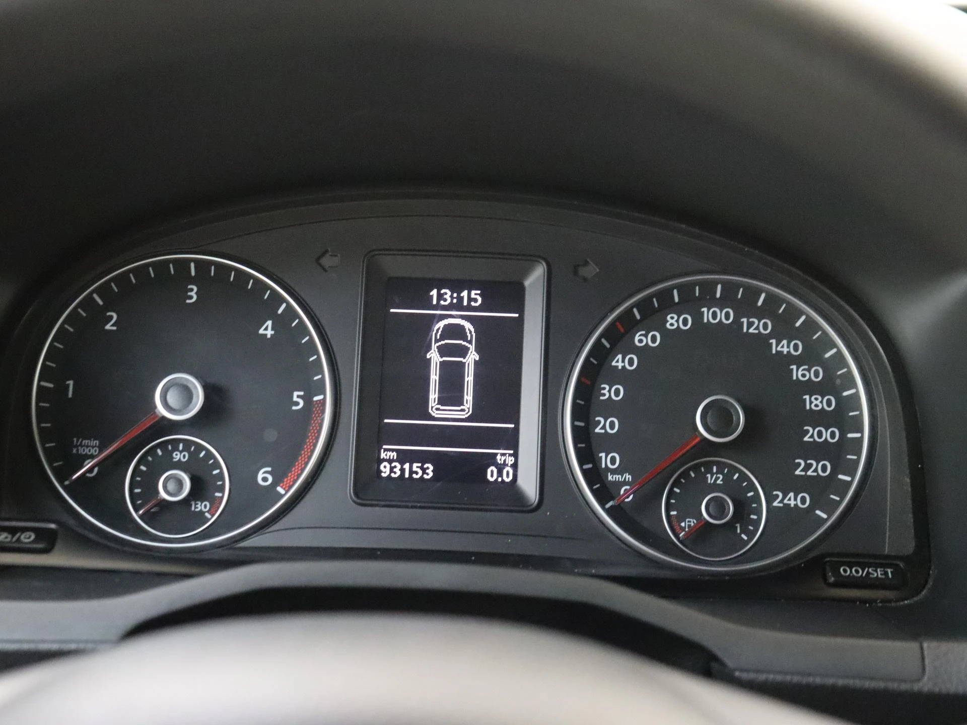 Volkswagen-Caddy-image-9