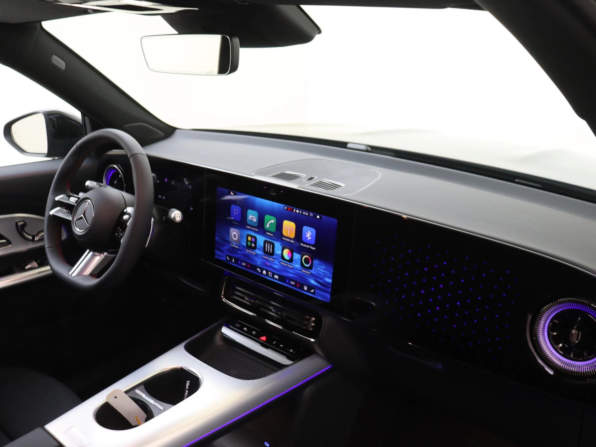 Mercedes-Benz-GLB-image-9