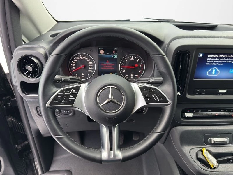 Mercedes-Benz Vito 116 TOURER NEUES MODELL AHK KAMERA NAVI DAB Tourer