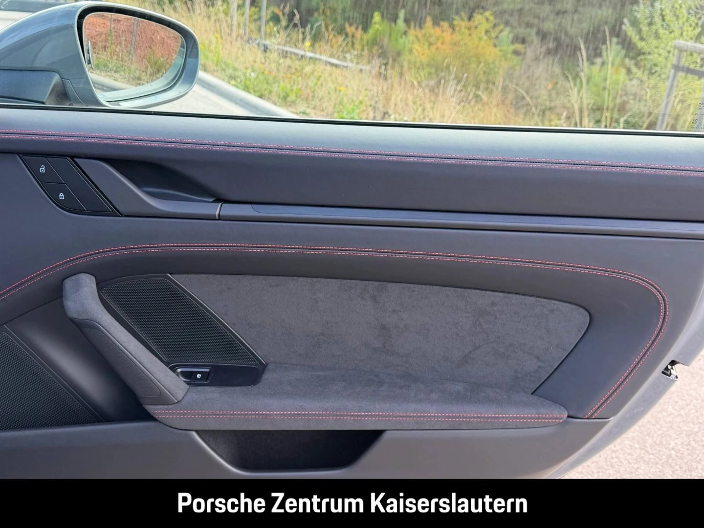 Porsche-911-image-29