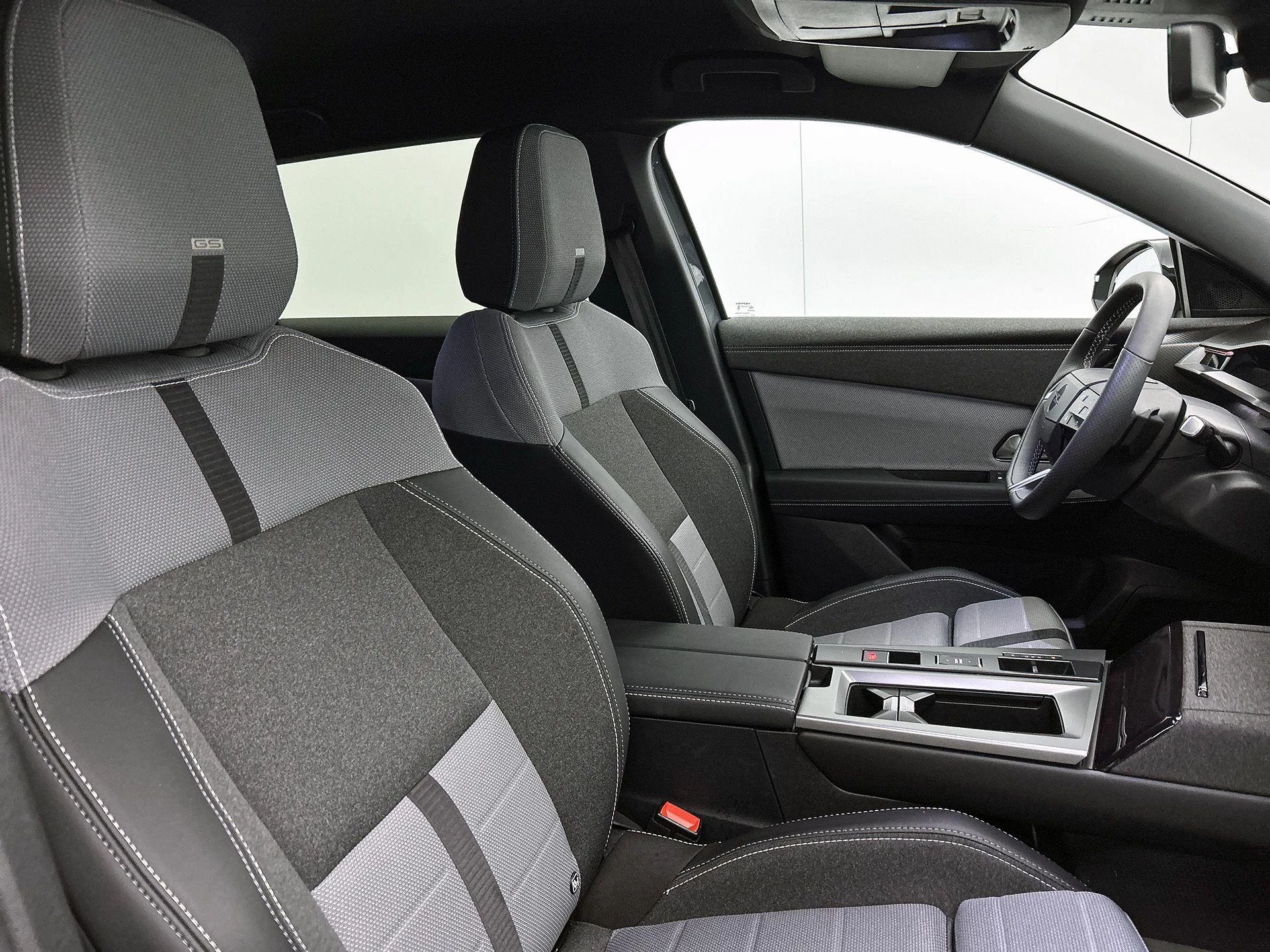 Opel Grandland 1.2 Turbo Hybrid GS