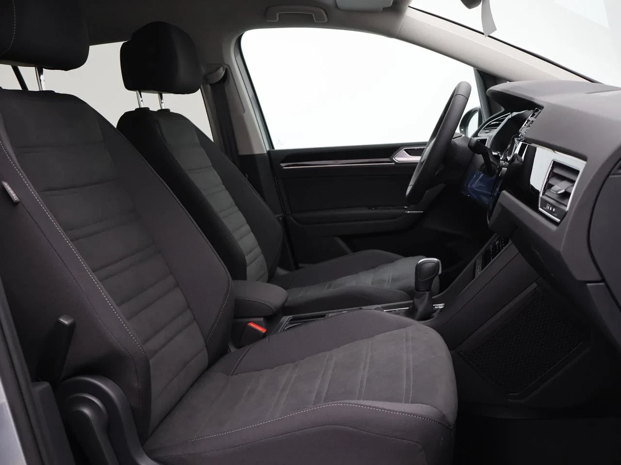Volkswagen Touran 1.5 TSI Highline Business DSG *DEMO*