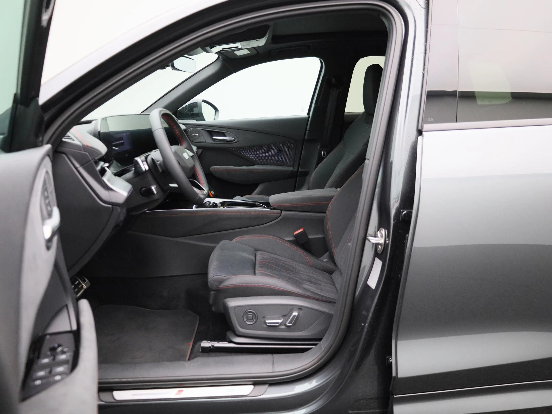 Audi-Q3-image-10