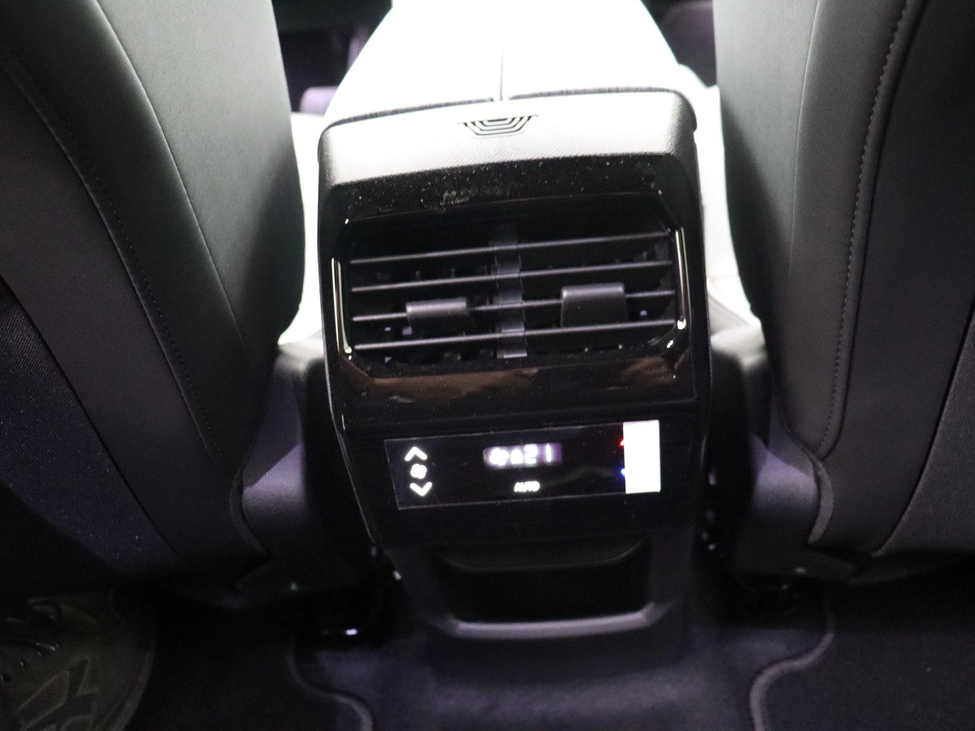 Peugeot e-5008 e-5008 213 Allure Business