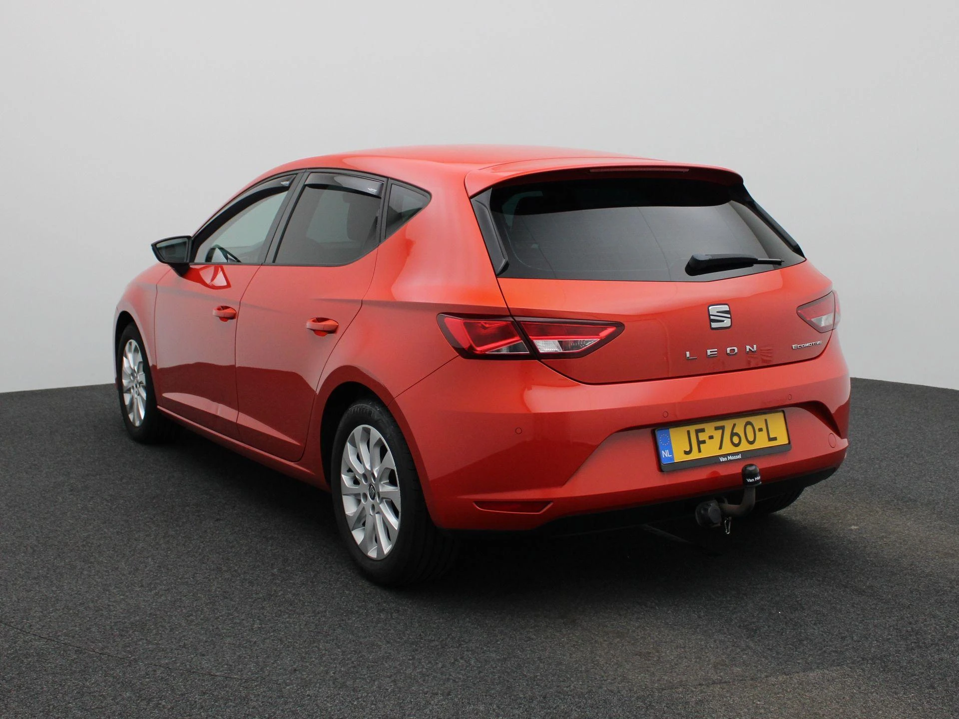 SEAT-Leon-image-1