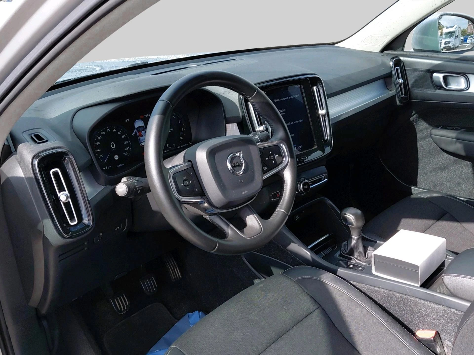 Volvo-XC40-image-8