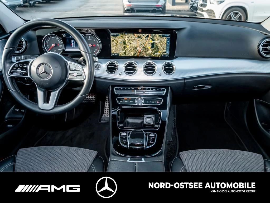 Mercedes-Benz E-Klasse 400 d 4M T All-Terrain AVANTGARDE NAVI 360 AHK All-TerrainW213 E 400 d 4M T All-Terrain AVANTGARDE NAVI 360 AHK All-Terrain