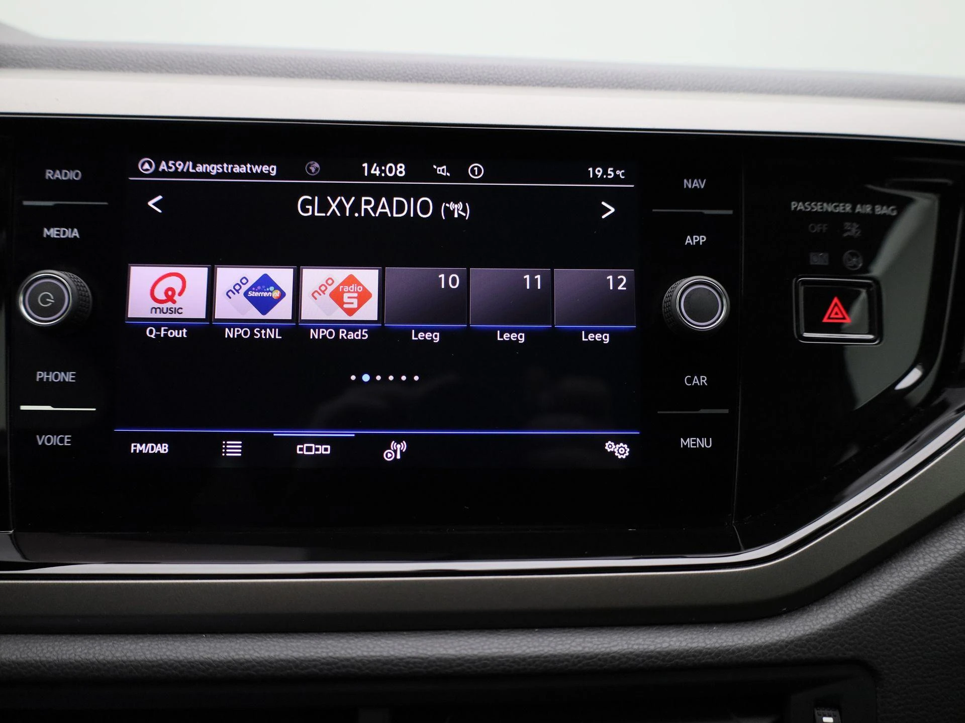 Volkswagen-Polo-image-15