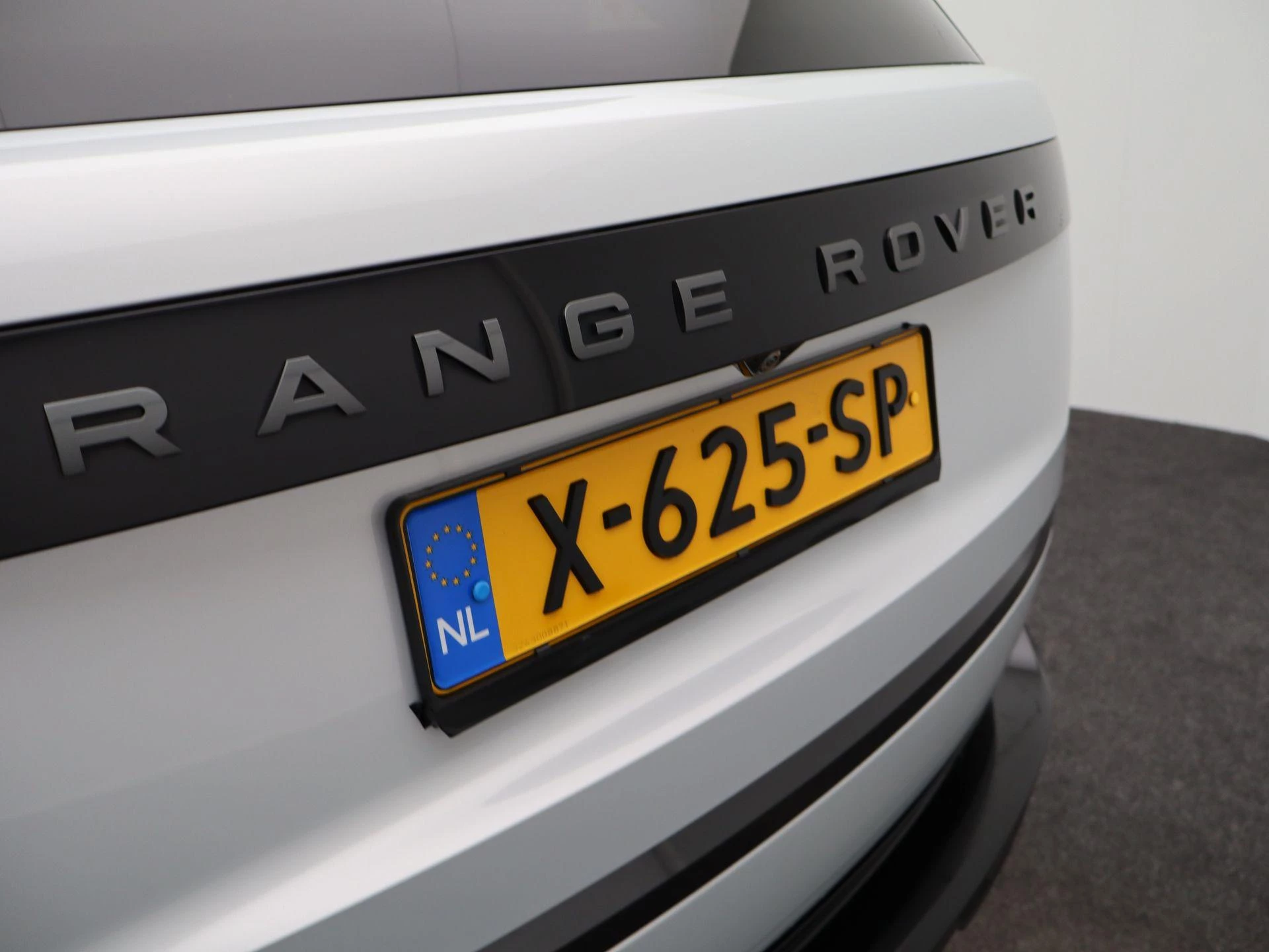 Land Rover-Range Rover-image-48