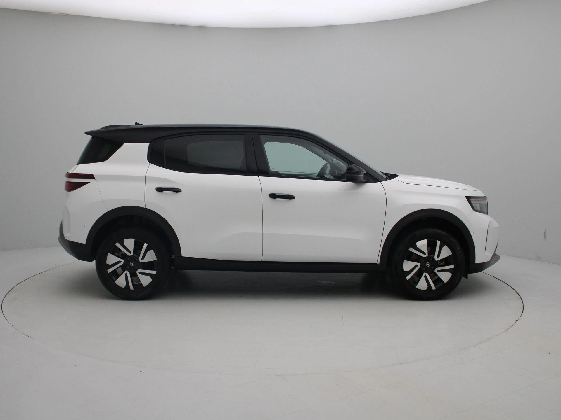 Opel-Frontera-image-5