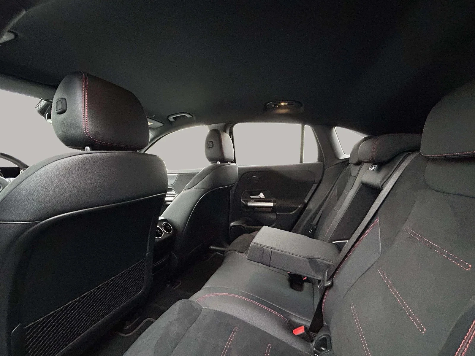 Mercedes-Benz-EQA-image-13