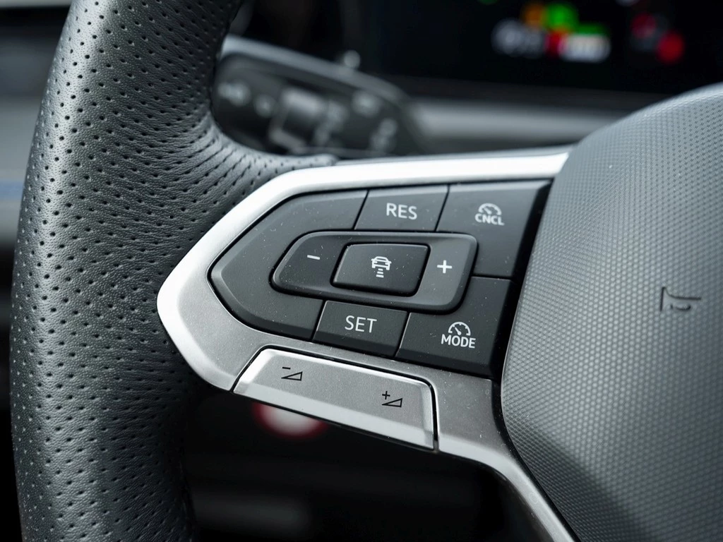Volkswagen Tiguan 1.5 TSI DSG eHybrid R-Line AHK/RFK