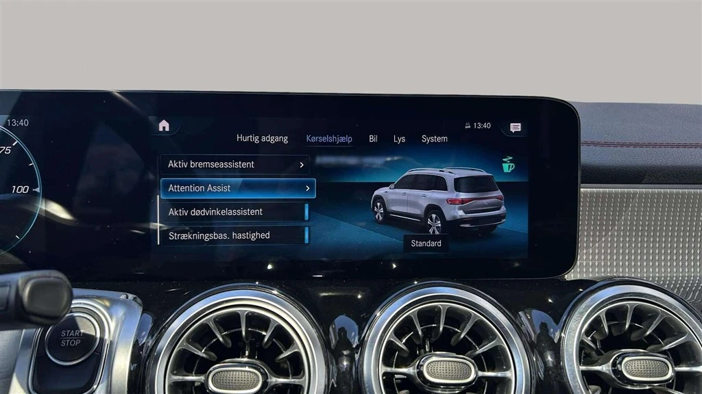 Mercedes-Benz-EQB-image-18