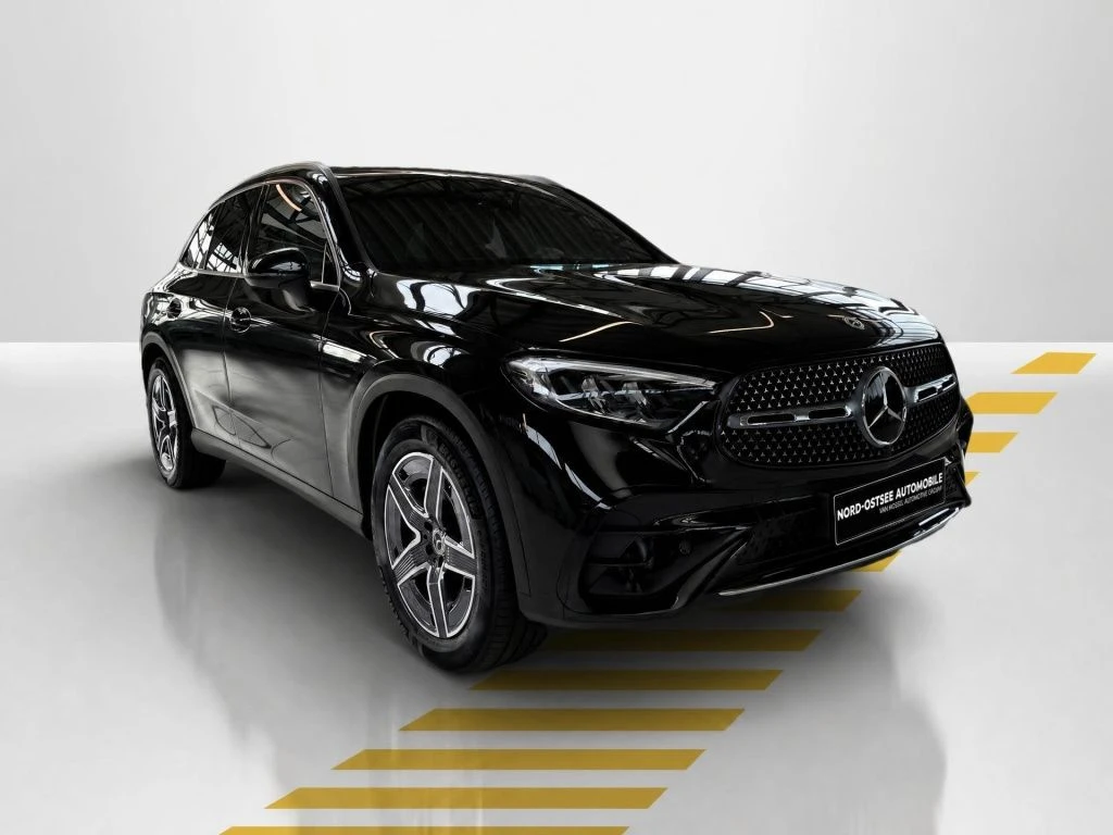 Mercedes-Benz-GLC 300 d-image-16