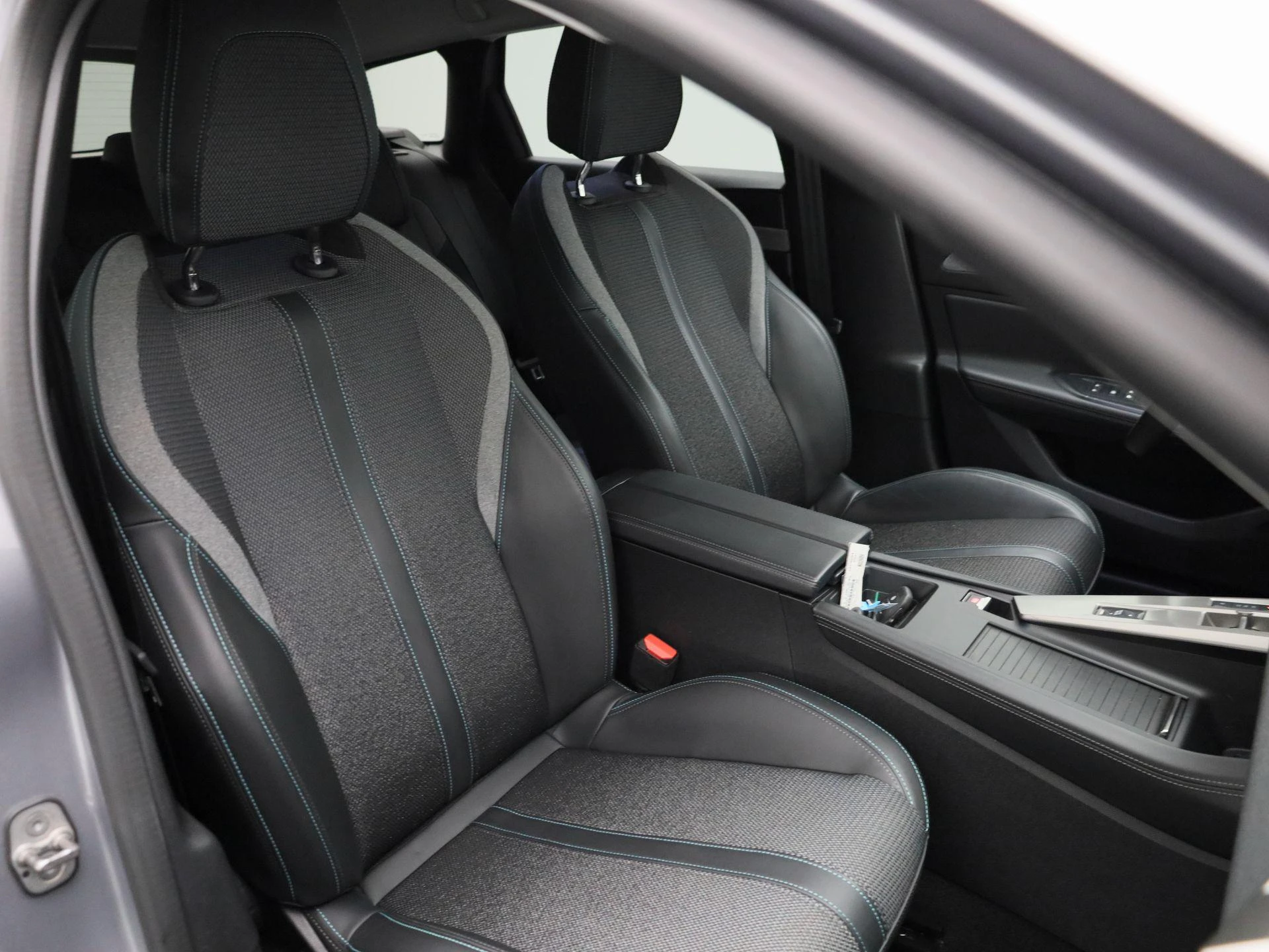 Peugeot-308-image-30
