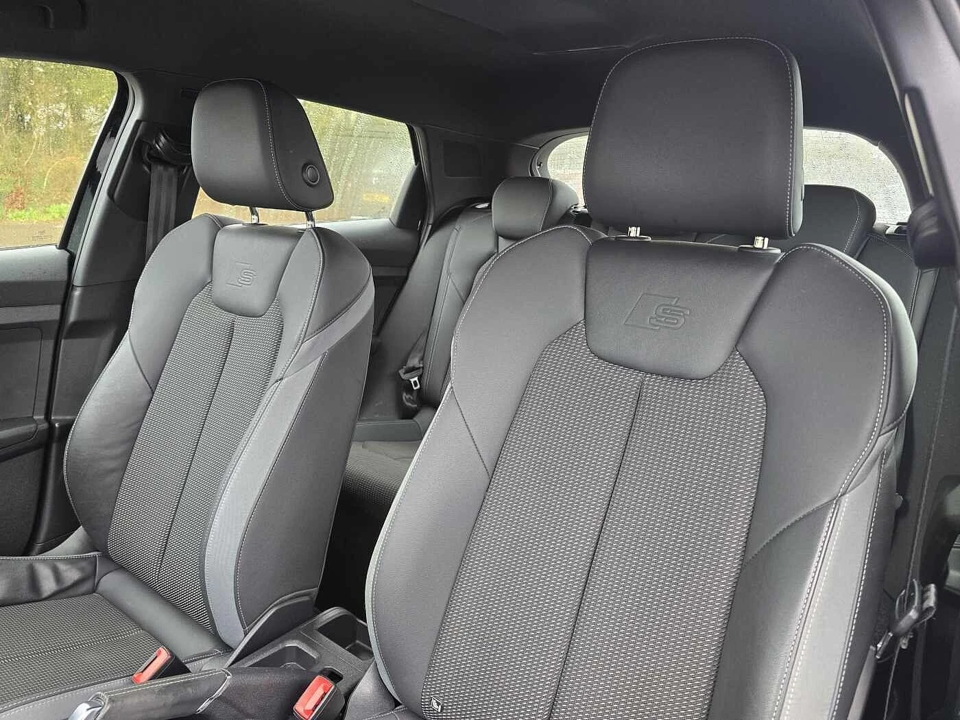 Audi-A1 Sportback-image-9