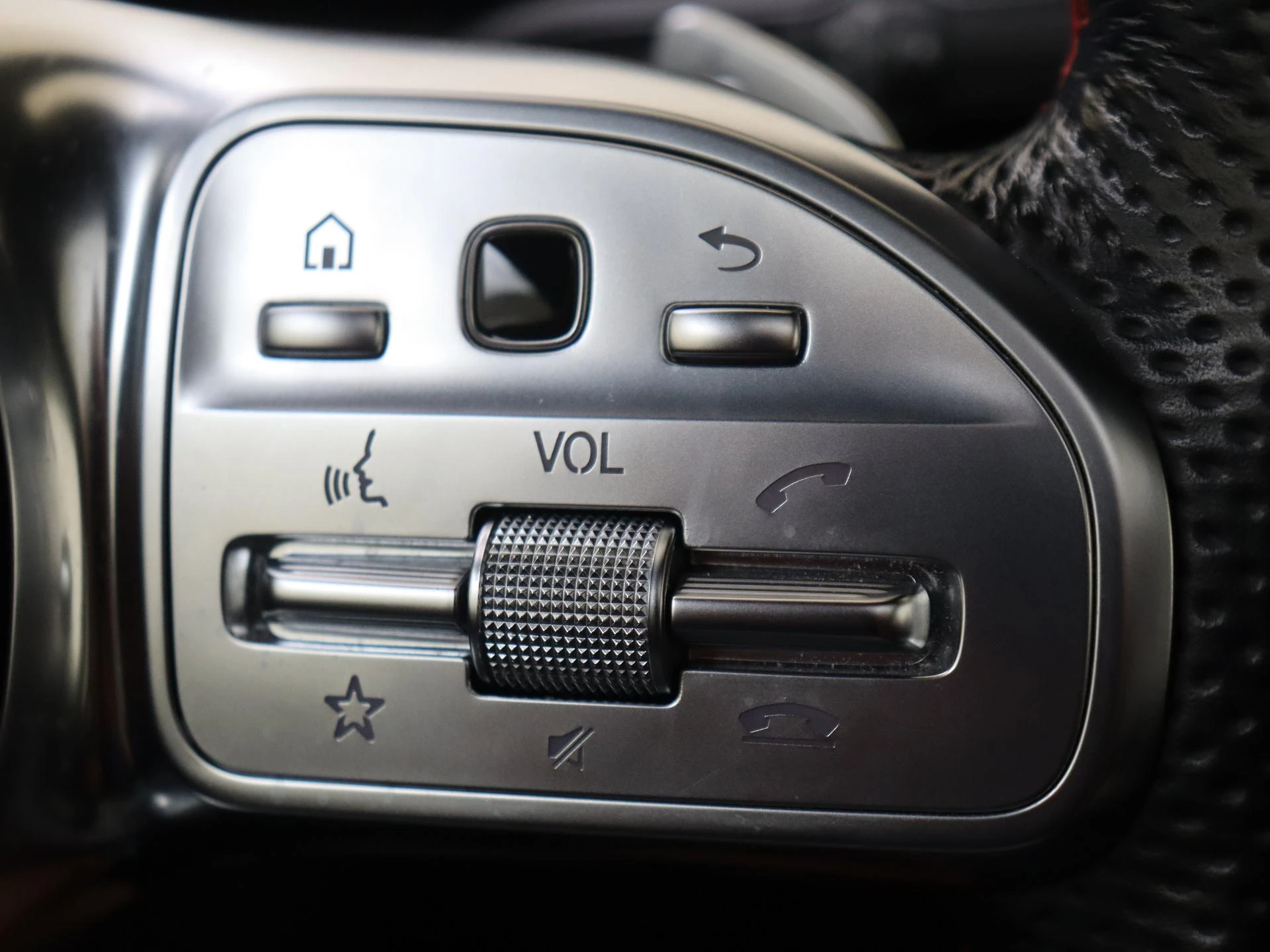 Mercedes-Benz-A-Klasse-image-17