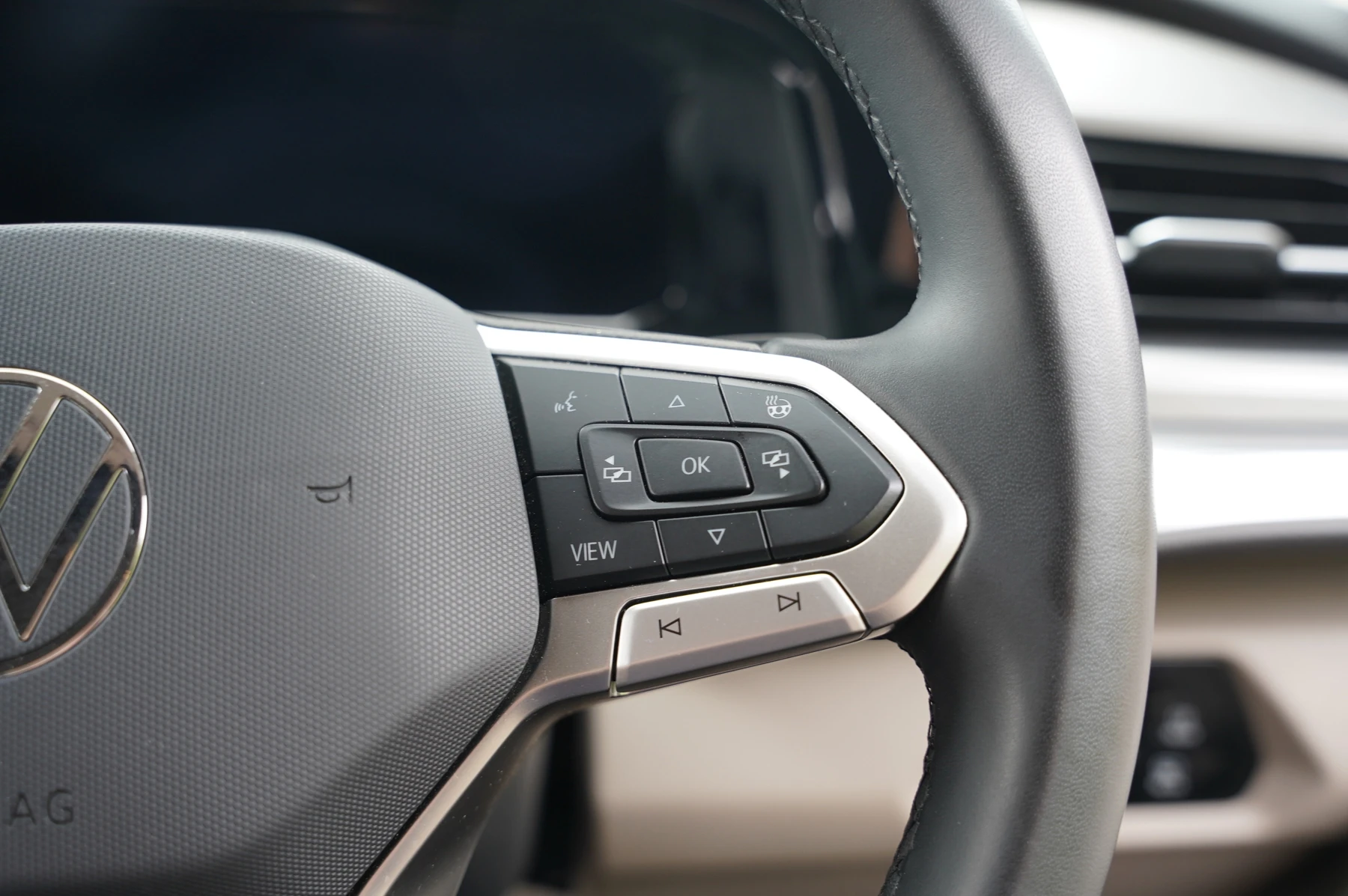 Volkswagen-California-image-15