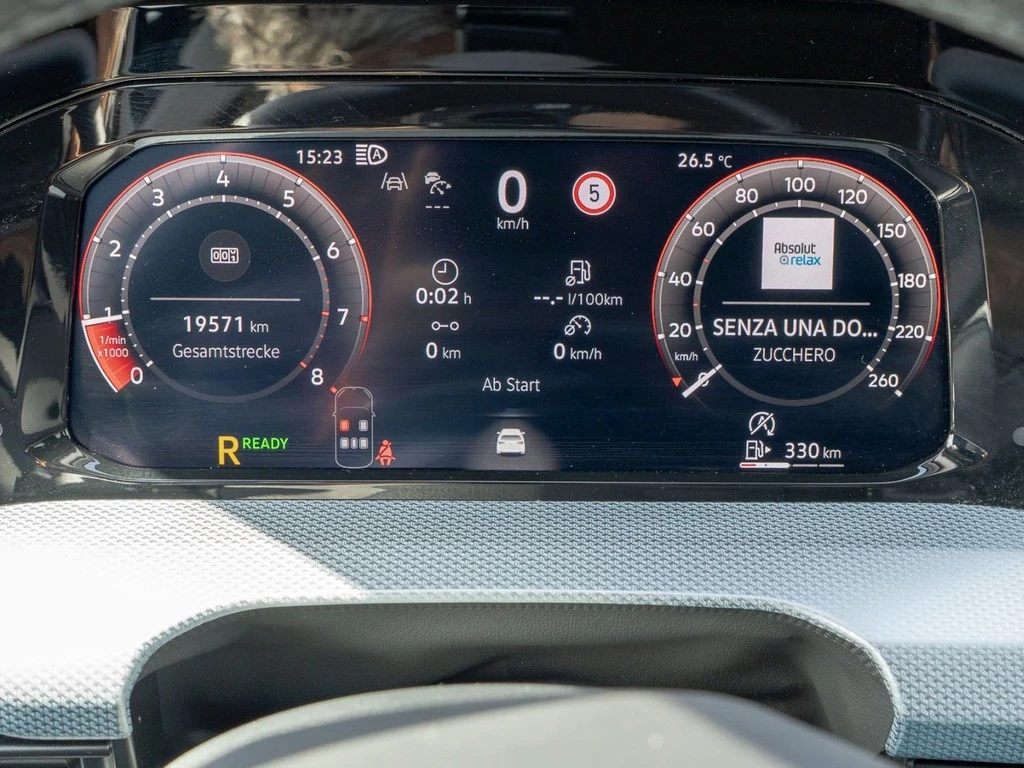 Volkswagen-Golf-image-18