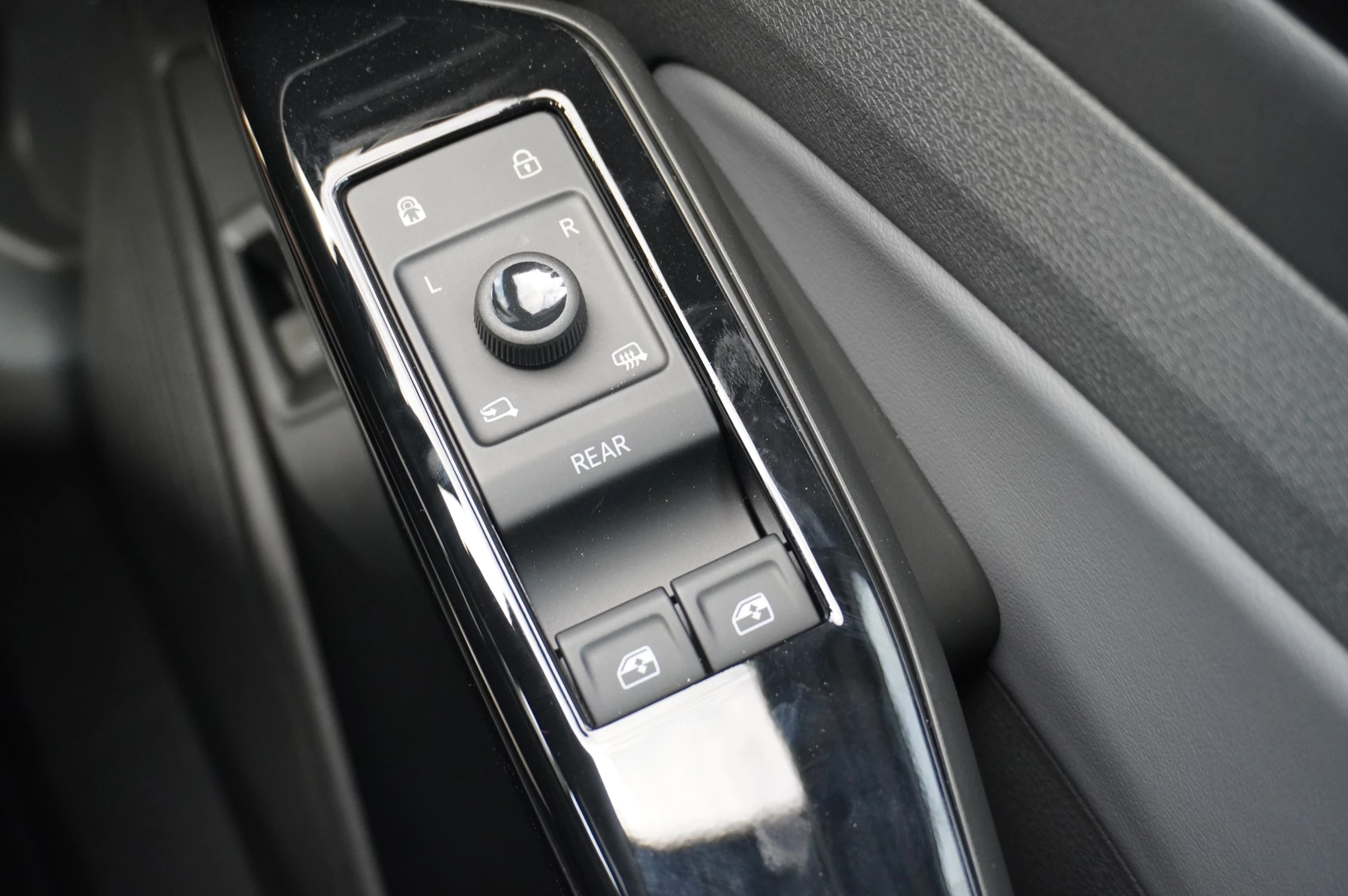 Volkswagen-ID.4-image-35
