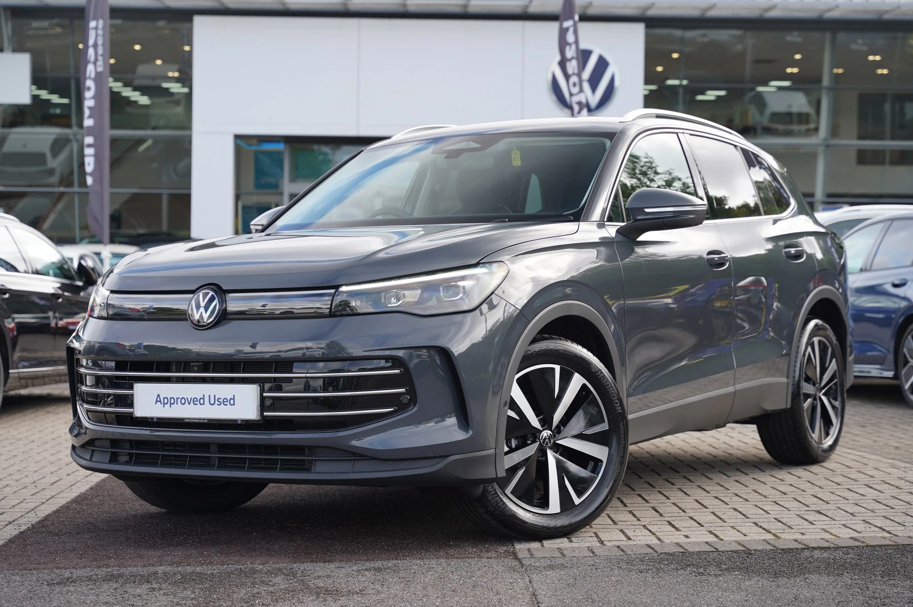 Volkswagen-Tiguan-image-28