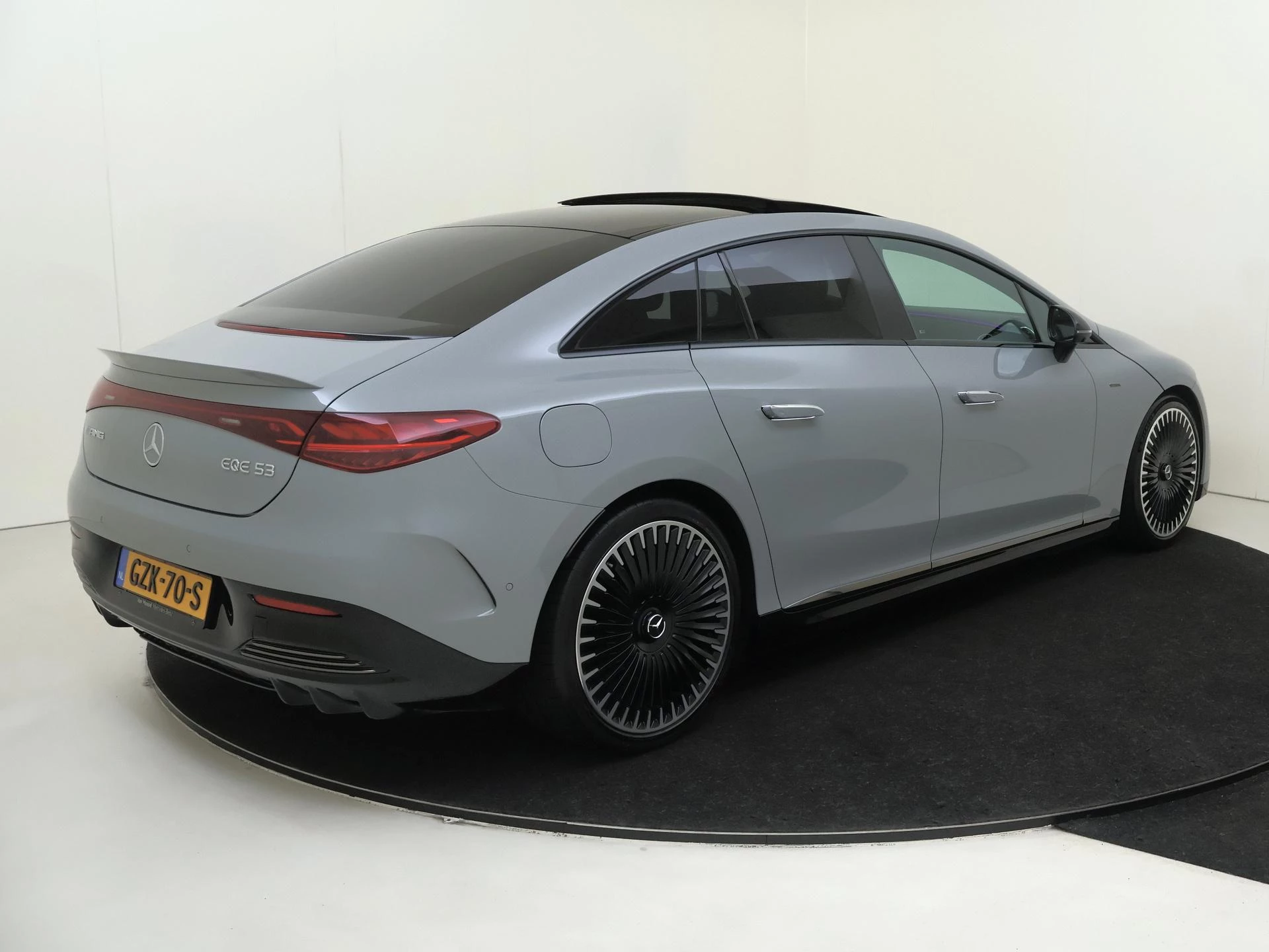 Mercedes-Benz Eqe