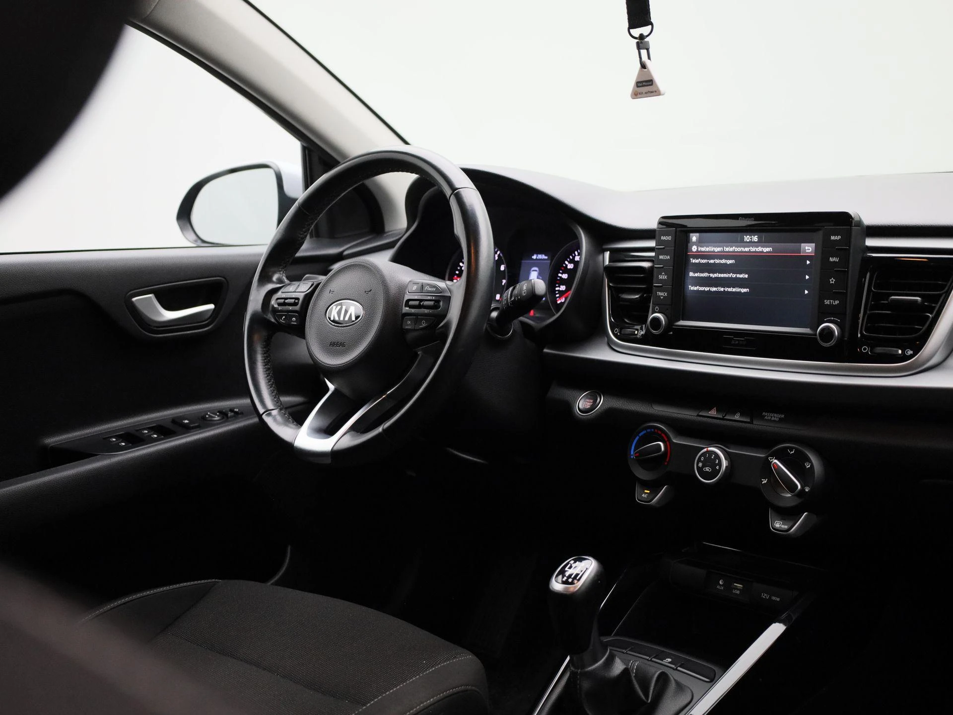 Kia-Rio-image-30