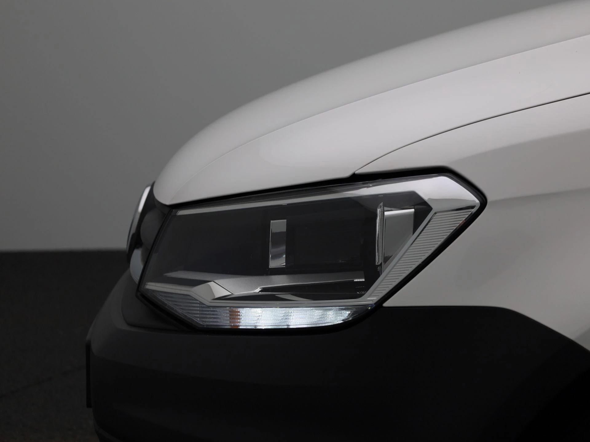 Volkswagen-Caddy-image-18