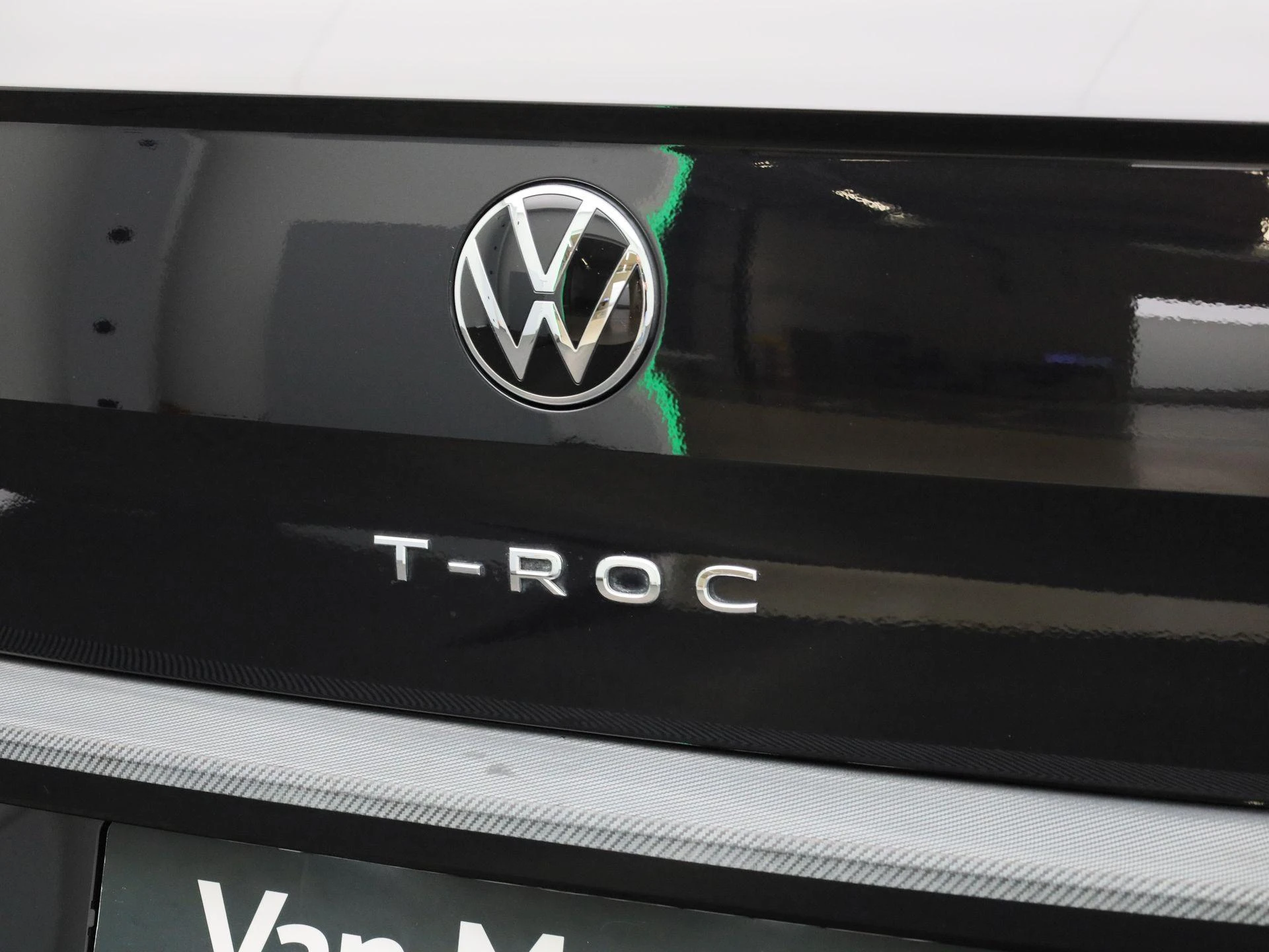 Volkswagen-T-Roc-image-46