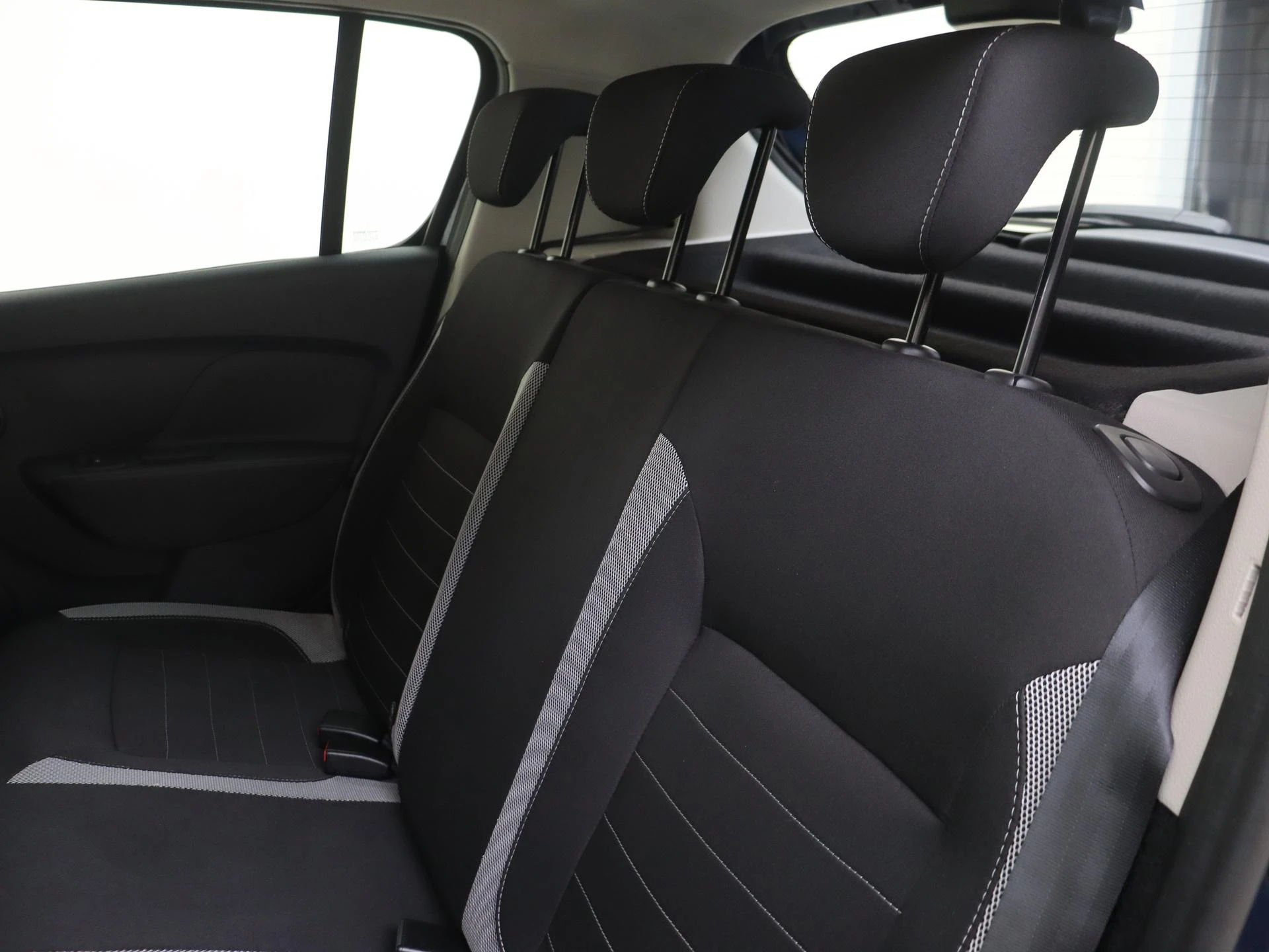 Dacia-Sandero Stepway-image-15