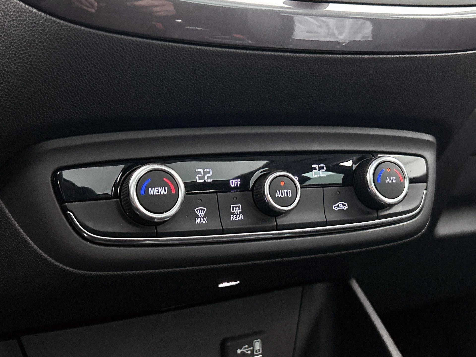 Opel-Crossland X-image-23
