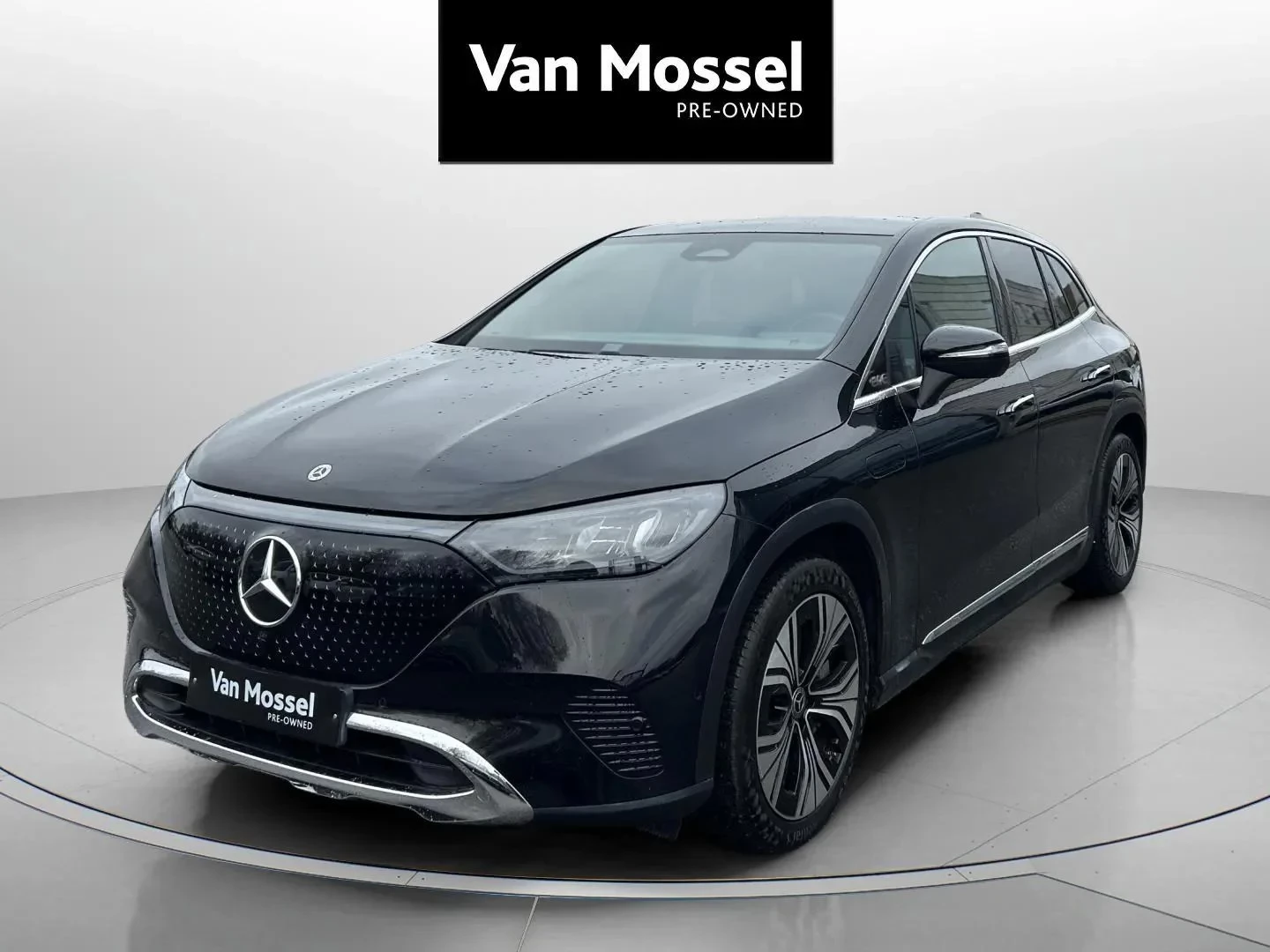 Mercedes-Benz-EQE-image-0