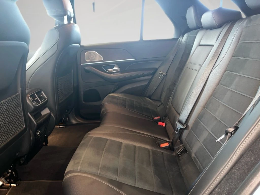 Mercedes-Benz-GLE 400 d-image-9