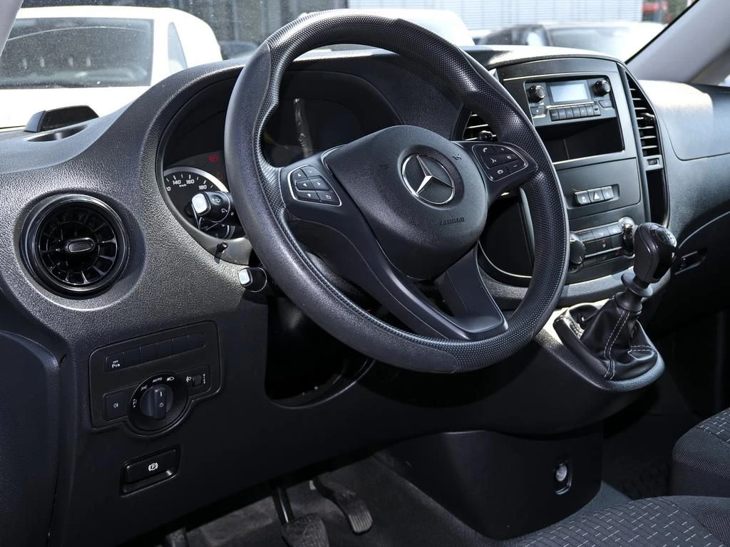 Mercedes-Benz-Vito 116-image-8