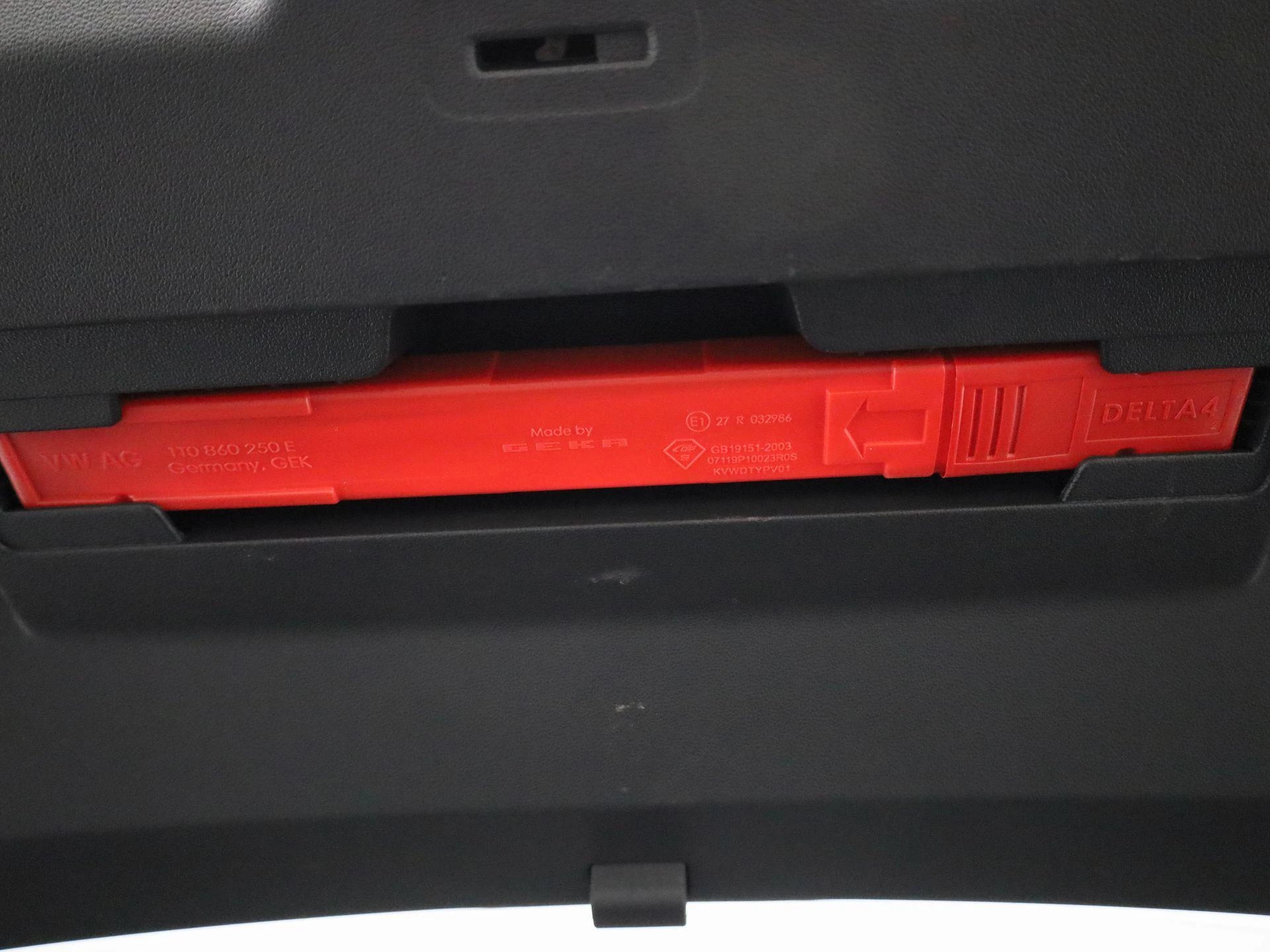 Volkswagen-Taigo-image-11