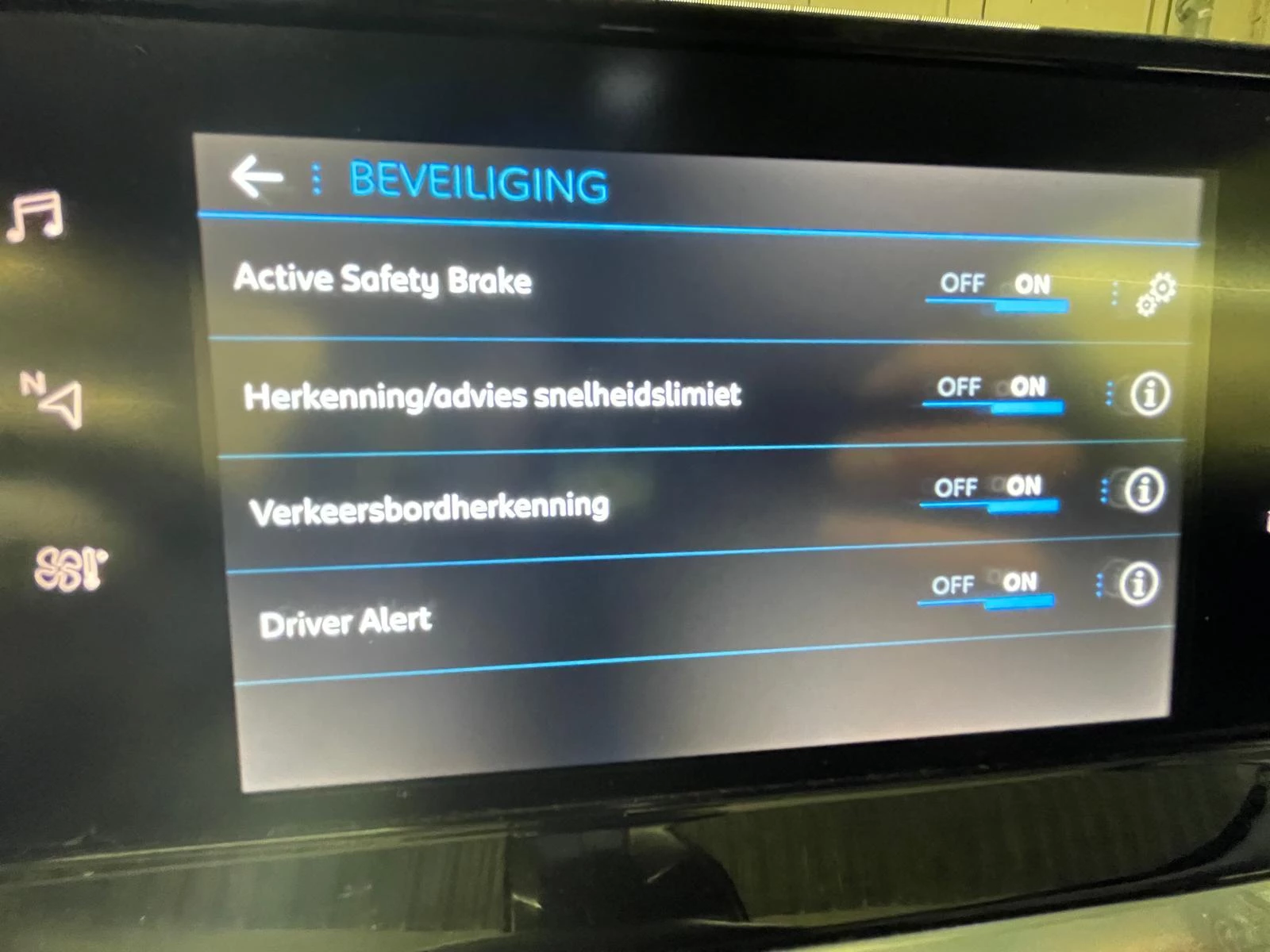 Peugeot 2008 1.2 Puretech 96kW S&S Active