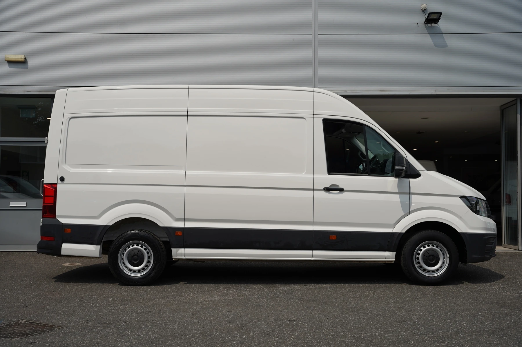 Volkswagen-Crafter-image-3