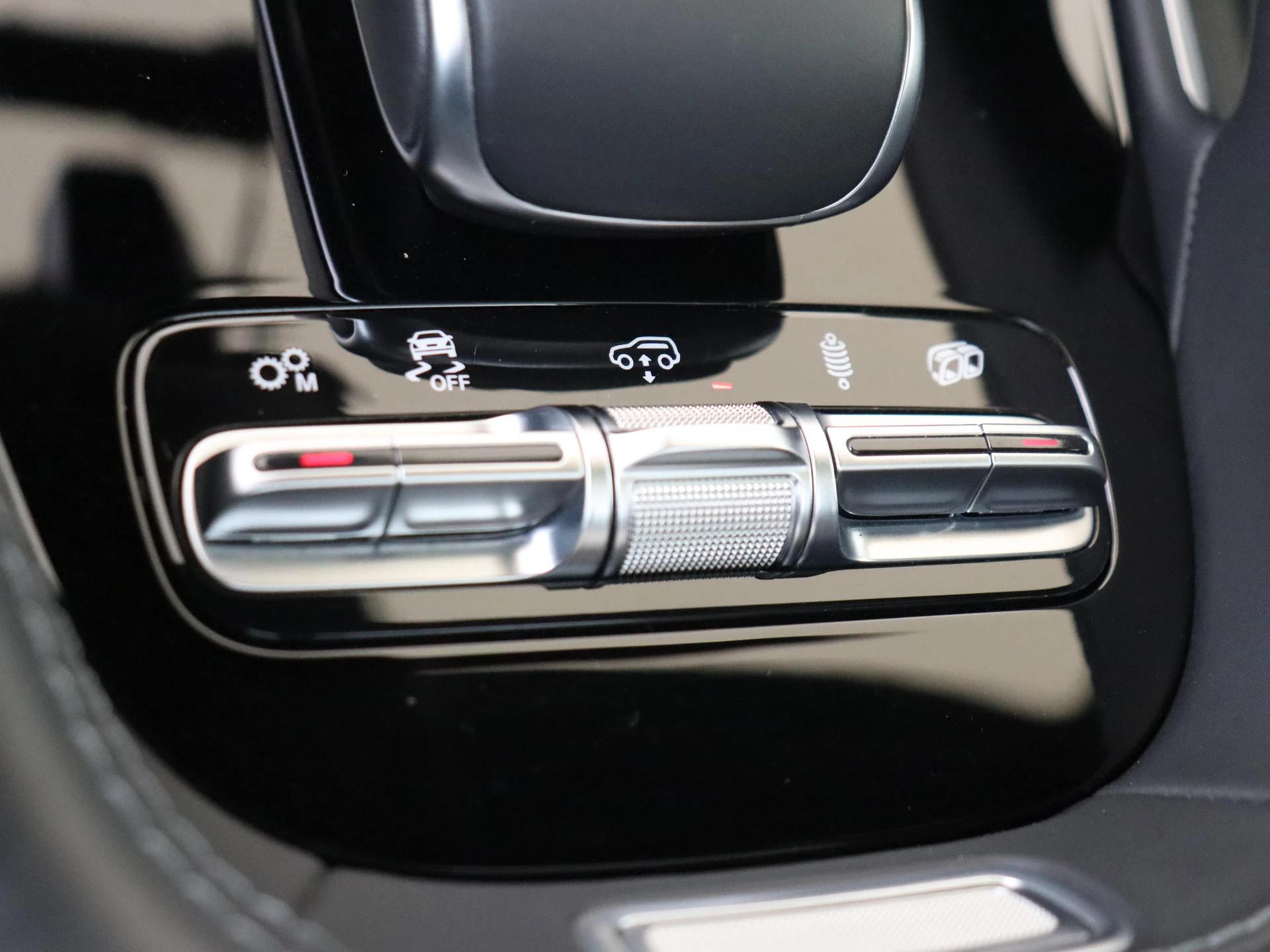 Mercedes-Benz-GLE-image-31