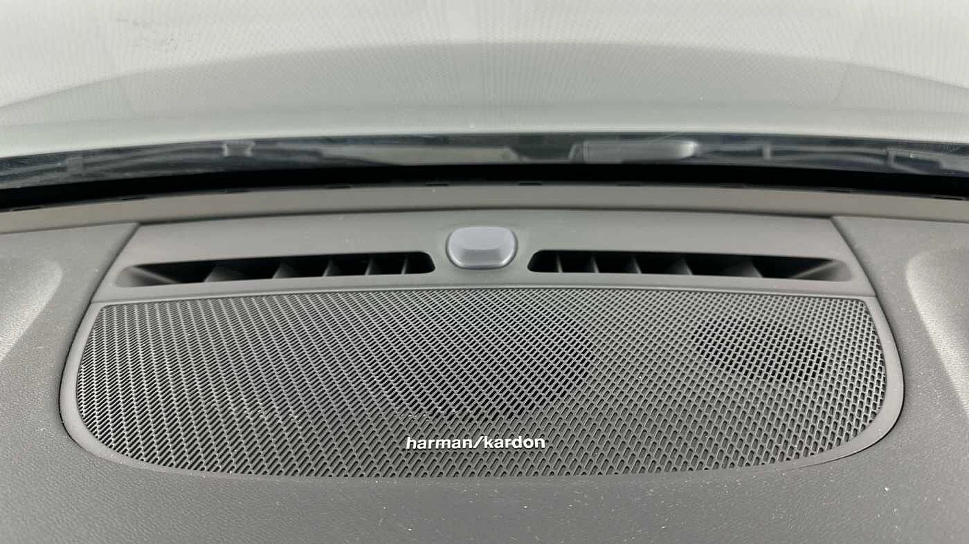 Volvo-XC40-image-16