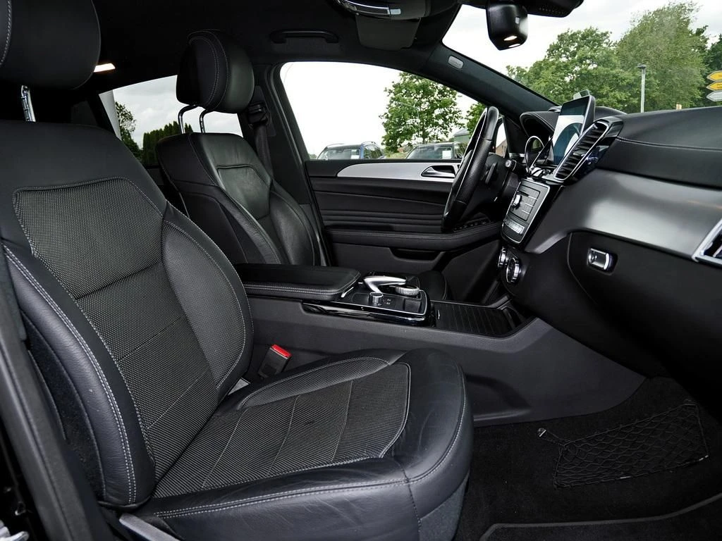 Mercedes-Benz-GLE 350 d-image-12