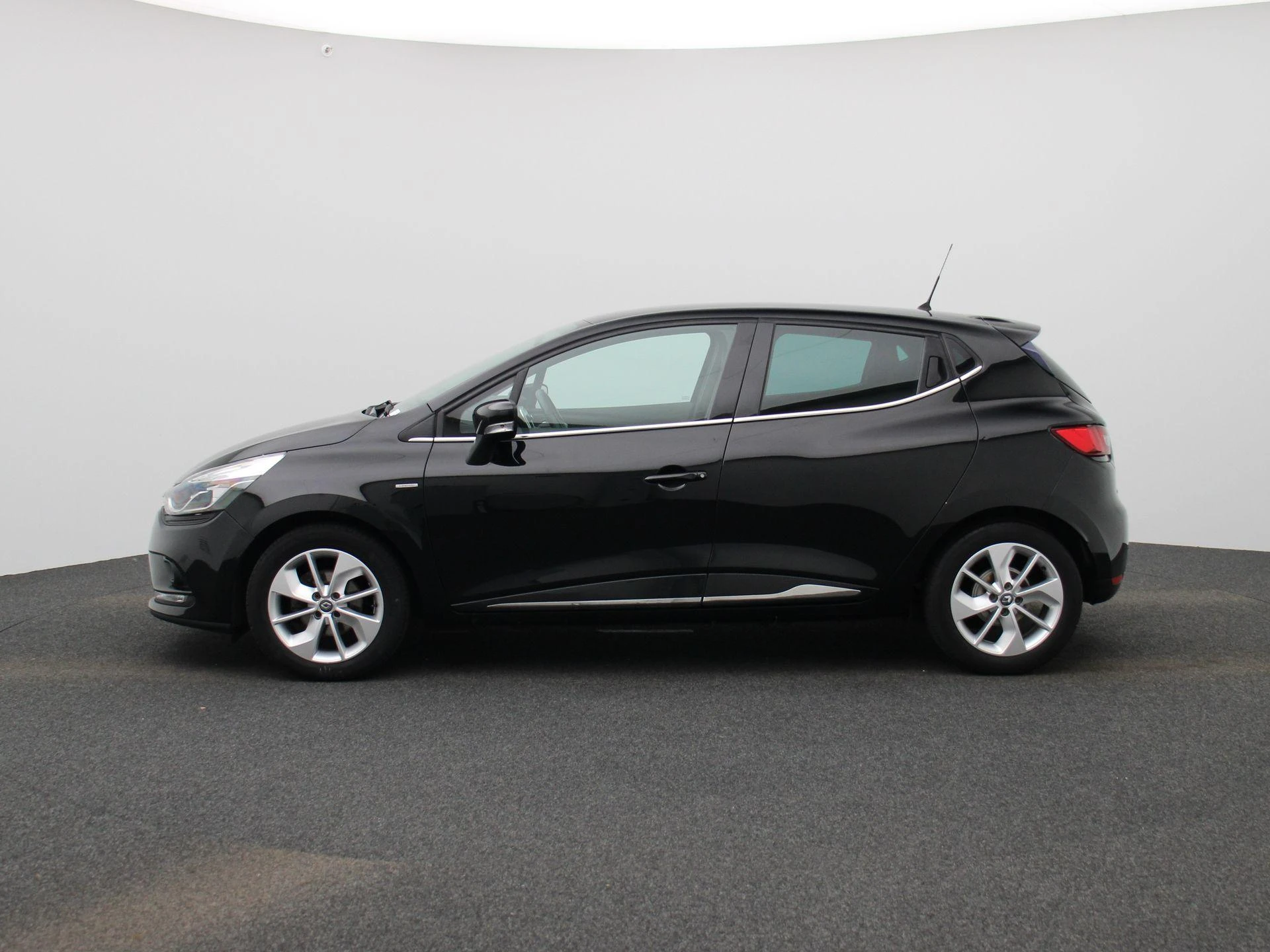 Renault-Clio-image-3