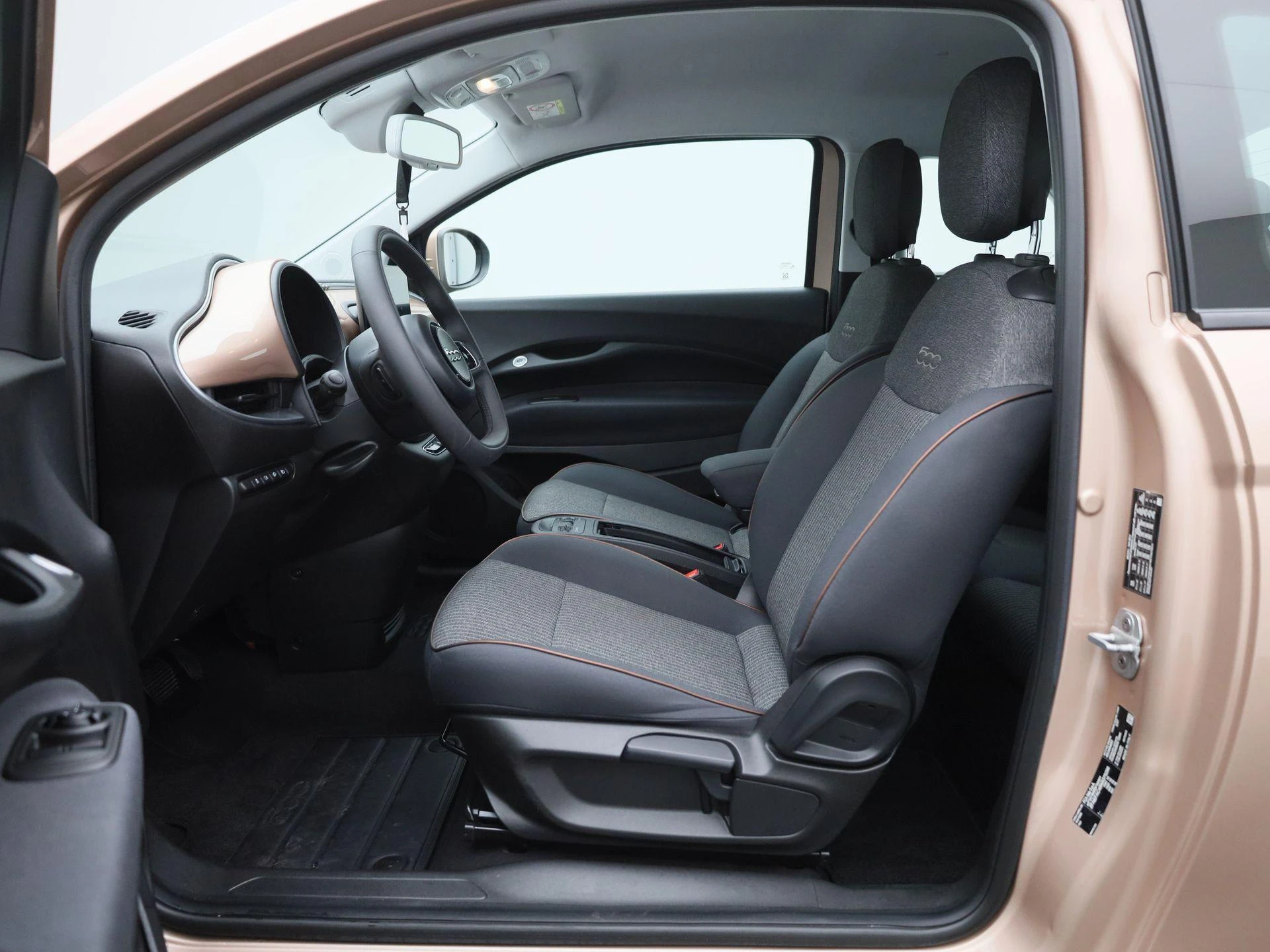 Fiat-500e-image-9