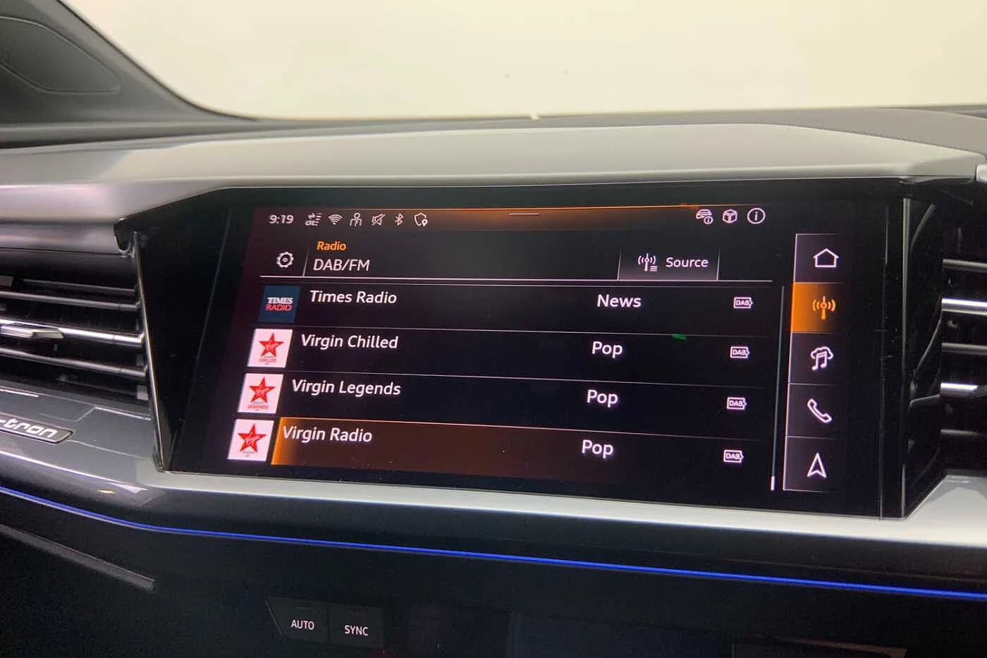 Audi-Q4 e-tron-image-15