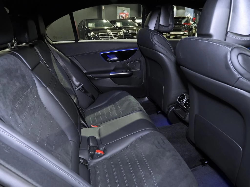 Mercedes-Benz-C-Klasse 300 d-image-14