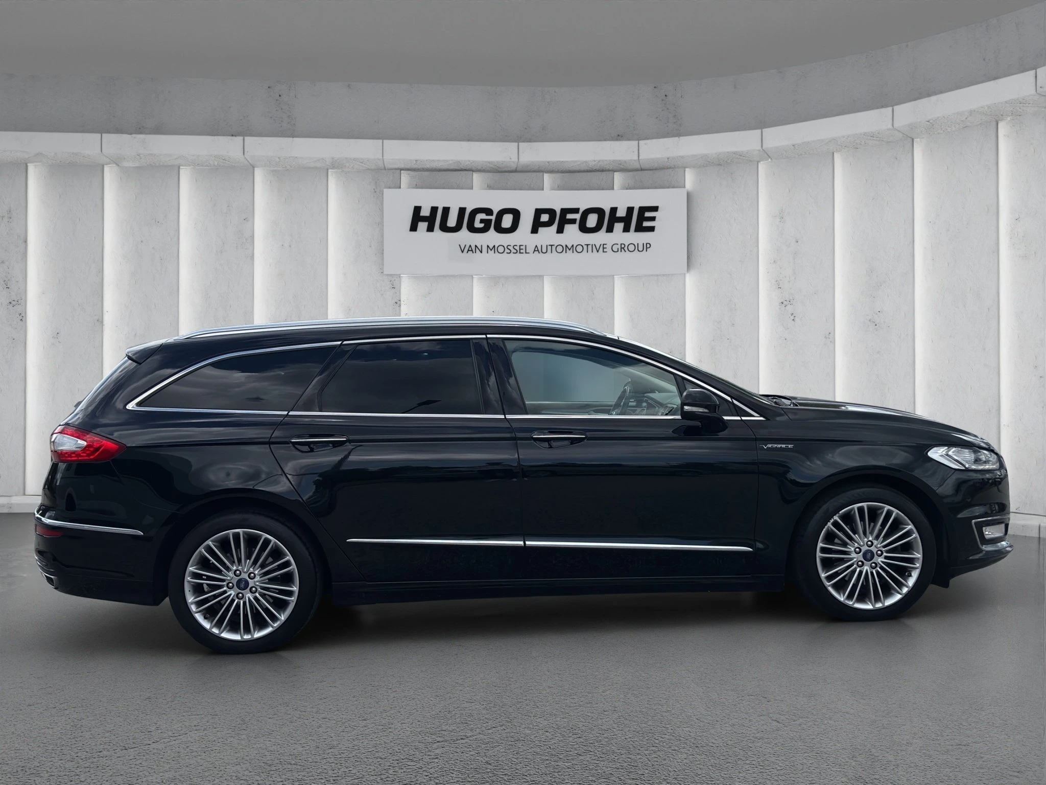 Ford-Mondeo-image-3
