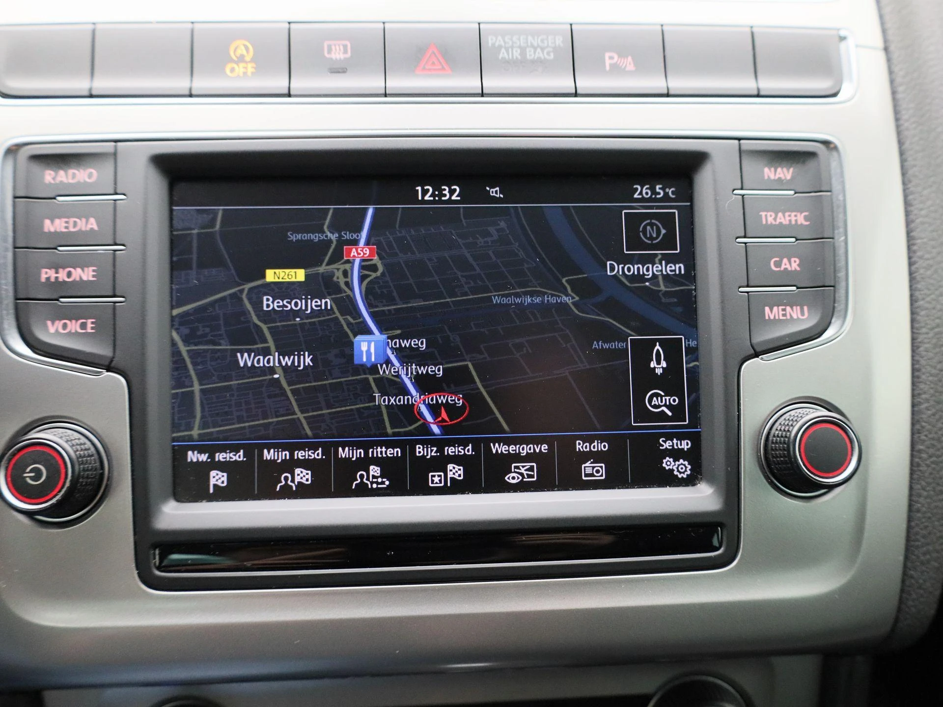 Volkswagen-Polo-image-15